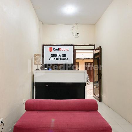 Sr Residence Near Mall Ciputra Cibubur Mitra Reddoorz Bekasi Dış mekan fotoğraf